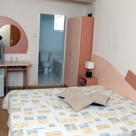 Hotel Zora فيدين المظهر الخارجي الصورة