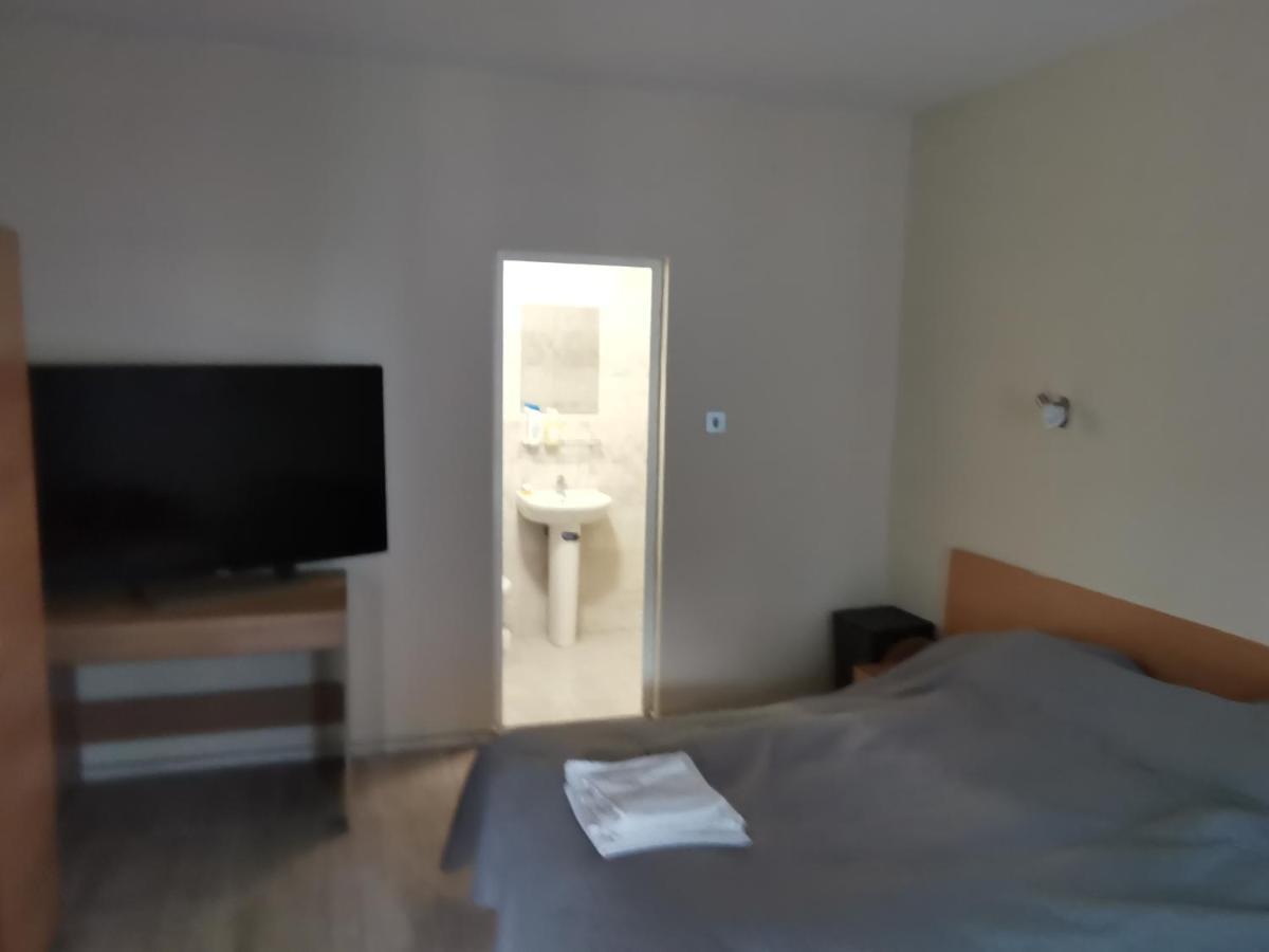 Hotel Zora فيدين المظهر الخارجي الصورة