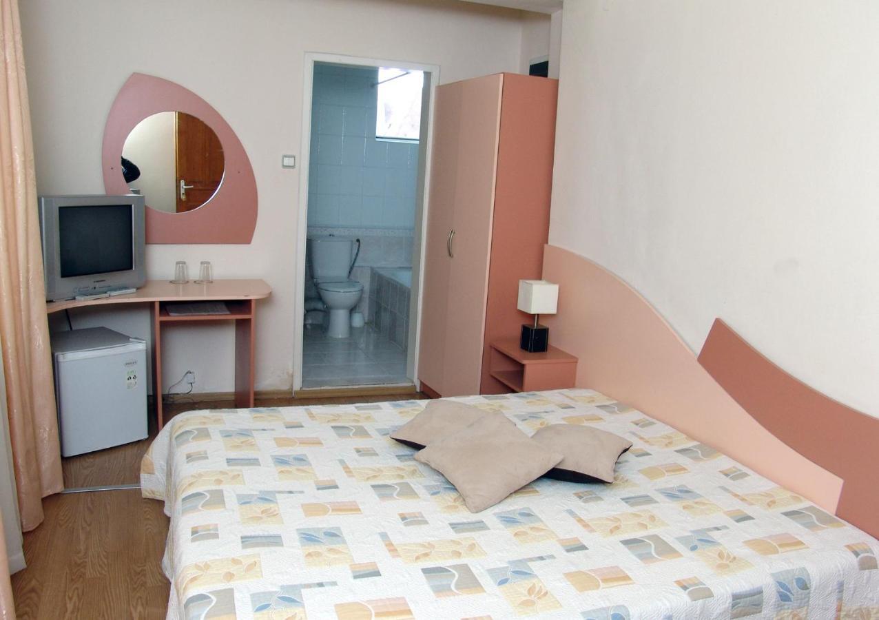 Hotel Zora فيدين المظهر الخارجي الصورة