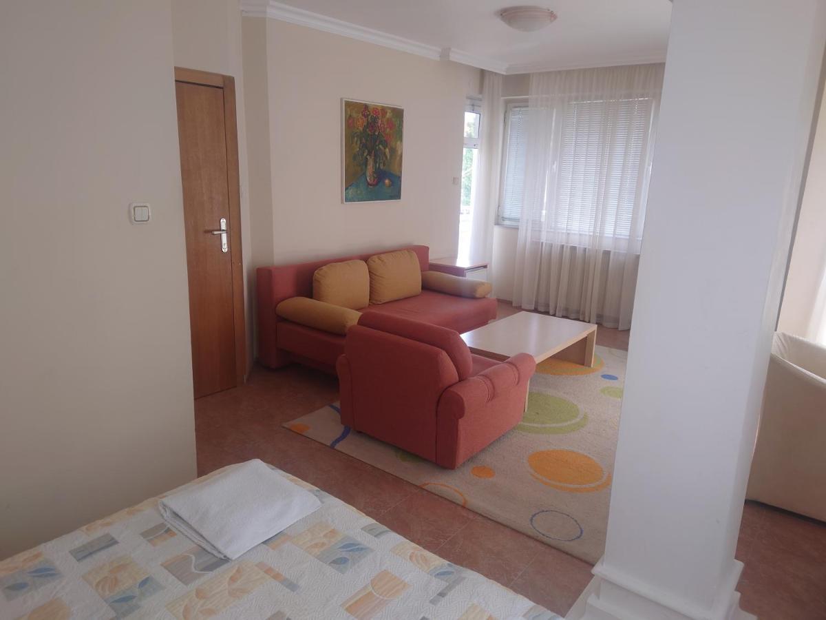 Hotel Zora فيدين المظهر الخارجي الصورة